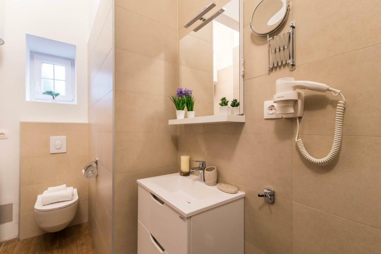 Pula City Center Apartments Bagian luar foto