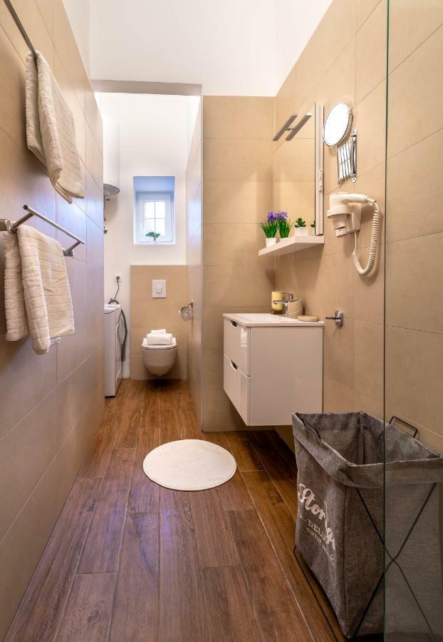 Pula City Center Apartments Bagian luar foto