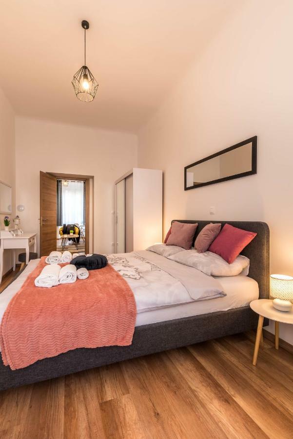 Pula City Center Apartments Bagian luar foto